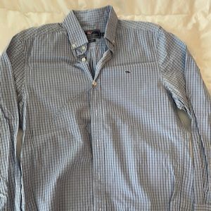 Small men’s vineyard vines dress shirt